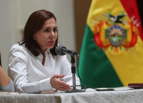 Gobierno de AMLO tolera actitudes hostiles de Evo: canciller de Bolivia