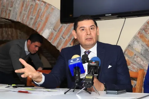De las tres vías para obtener la candidatura, Armenta perdería en dos de esos métodos