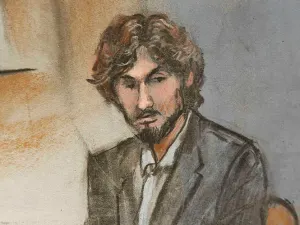 Defensa de Dzhokhar Tsarnaev busca nuevo juicio en EEUU