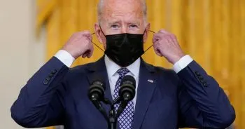 Joe Biden volvió a dar positivo a COVID-19 y continúa aislado