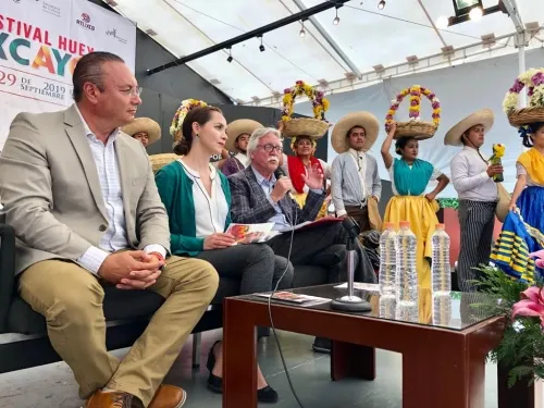 Promueve Velázquez Festival Atlixcayotl en CDMX