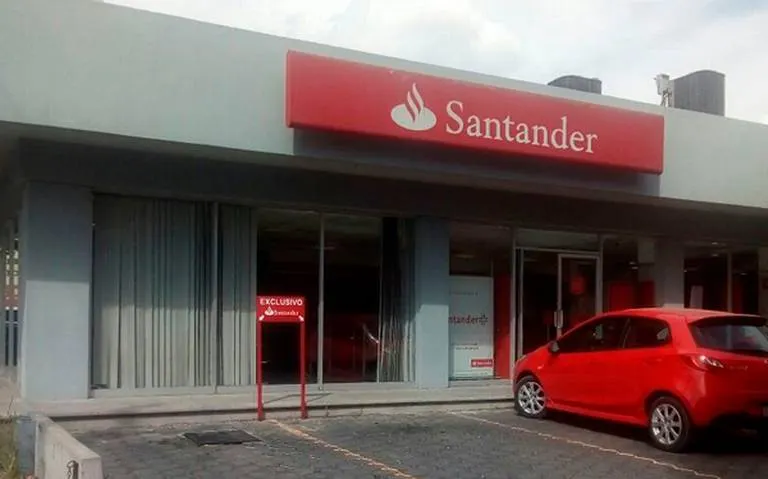 Le roban a cuentahabiente más de 100 mil pesos al salir de Santander Zavaleta