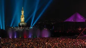 El Buki y canción de Juanga, parte de festejos patrios en Puebla