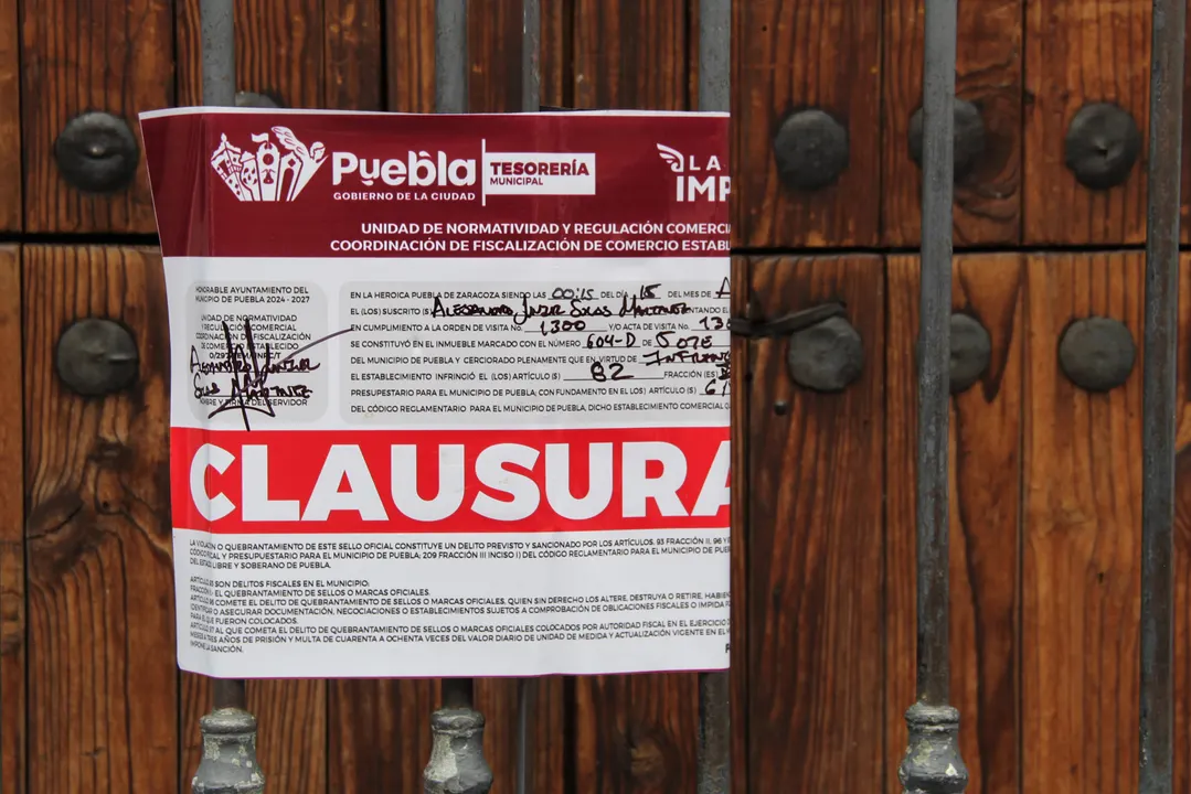 Clausuran y multan a más de 180 negocios en Puebla durante septiembre