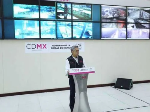 Al menos hay 40 personas bajo escombros: Mancera