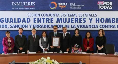 Lorena Cruz y Tony Gali encabezan sesión del Sistema Estatal para la Igualdad entre Mujeres y Hombre