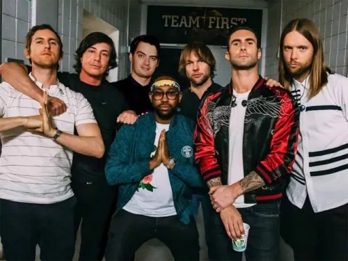 Maroon 5 dedica video lírico de “Memories” a su mánager