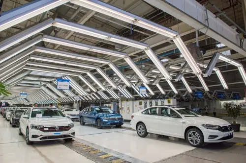Volkswagen de México aumenta su producción 16 por ciento en junio