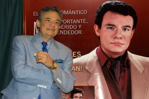 El mejor homenaje es escucharlo: AMLO lamenta la muerte de José José