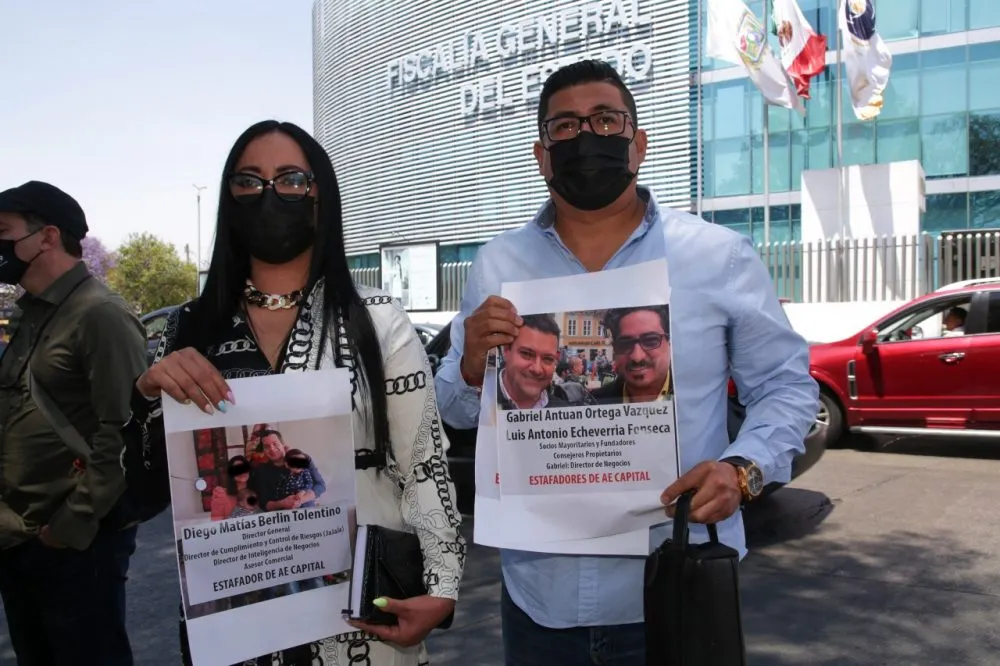 Defraudados