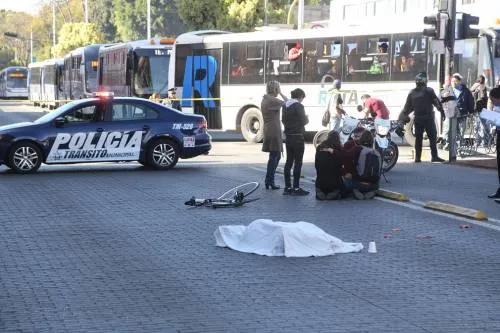 Ciclista atropellado en la 11 Norte, era el director de Movilidad del Ayuntamiento