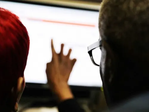 Aprueba España impuesto a transacciones digitales