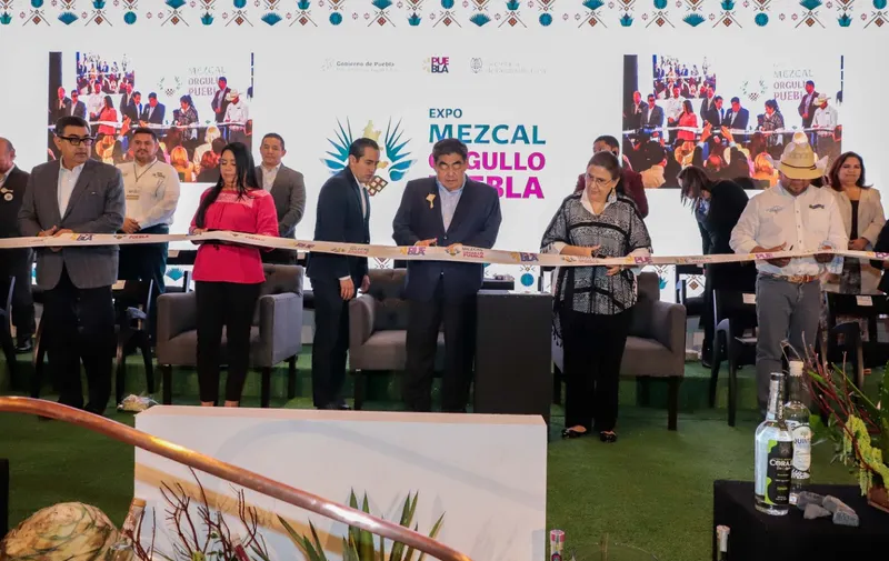 'Expo Mezcal Orgullo Puebla'