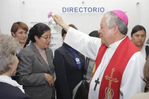 Critica Arzobispo a políticos en campañas y pide que terminen cargos