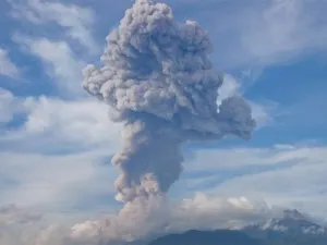 Por el momento, no existe peligro por actividad del Volcán de Colima: Segob