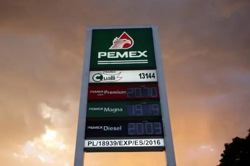 Mantiene S&P calificación global de Pemex