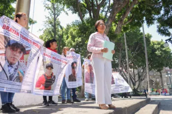 Promete Alejandro Armenta dar acompañamiento al colectivo Voz de los Desaparecidos