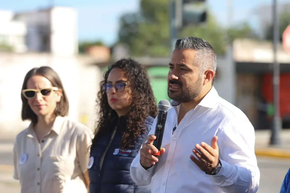 En diez días serán entregadas obras de rehabilitación del Barrio de Santiago: Adán Domínguez