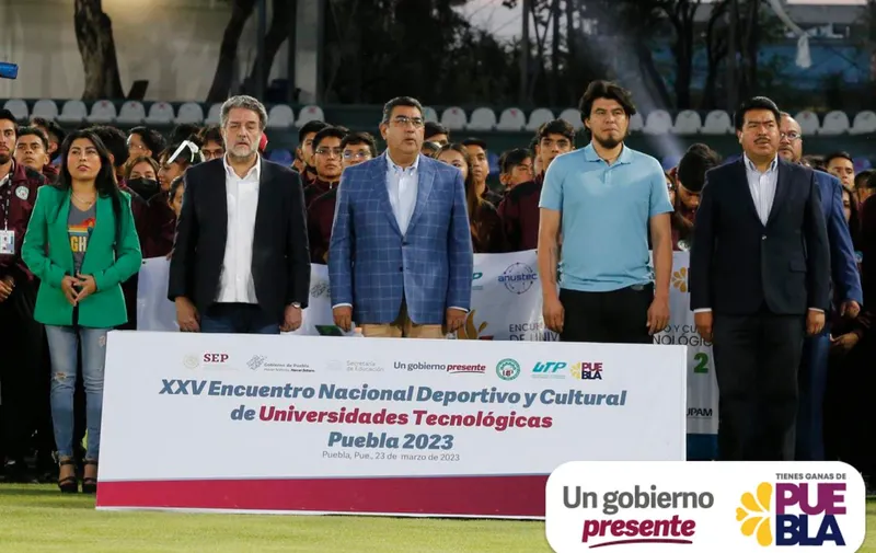 Sergio Salomón Céspedes, gobernador de Puebla