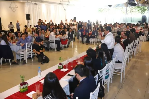 Sostiene Barbosa diálogo abierto y franco con intengrantes de mesas directivas universitarias