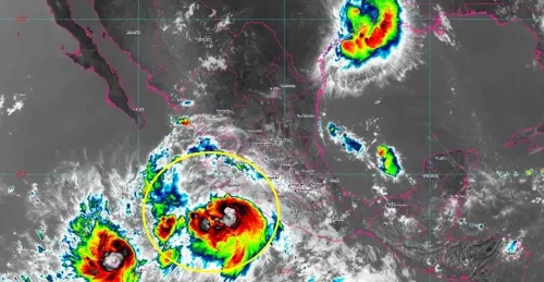 Tormenta tropical Lorena continúa su recorrido hacia Baja California Sur