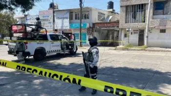 Catean vecindad en Reforma Sur para buscar a la niña Nathalia Elleen