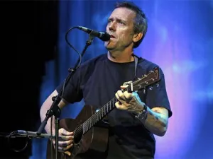 Hugh Laurie dará conciertos en México; DF y Guadalajara, ciudades elegidas
