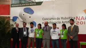 Universitarios poblanos destacan en Concurso de Robótica 2015