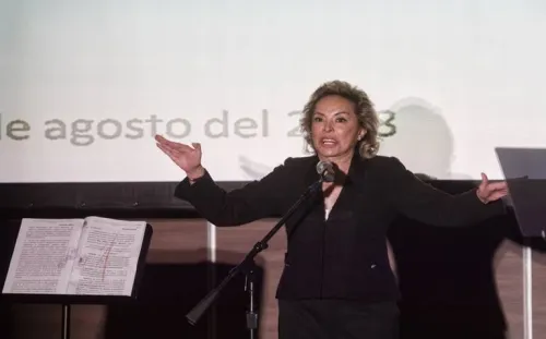 UIF niega “categóricamente” descongelamiento de cuentas de Elba Esther