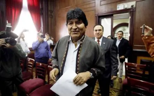 Evo Morales viaja a Cuba por cuestiones médicas: Reuters