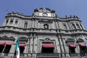 Comuna detecta irregularidades en salarios de Pacheco y hermanos