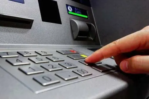Bancos eliminan comisiones en la red de cajeros automáticos por los sismos