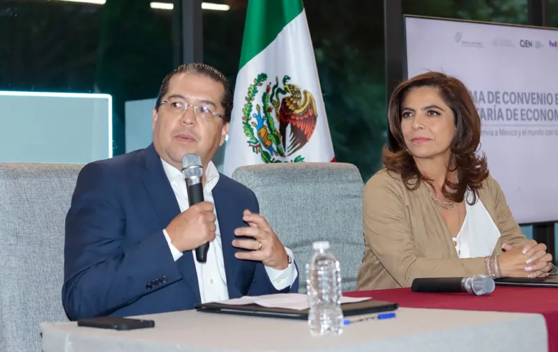 Secretaría de Economía y FedEx