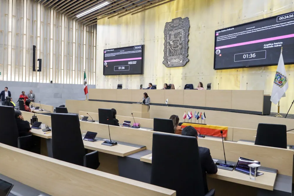 Aprueba Congreso de Puebla reforma para la regulación de motocicletas