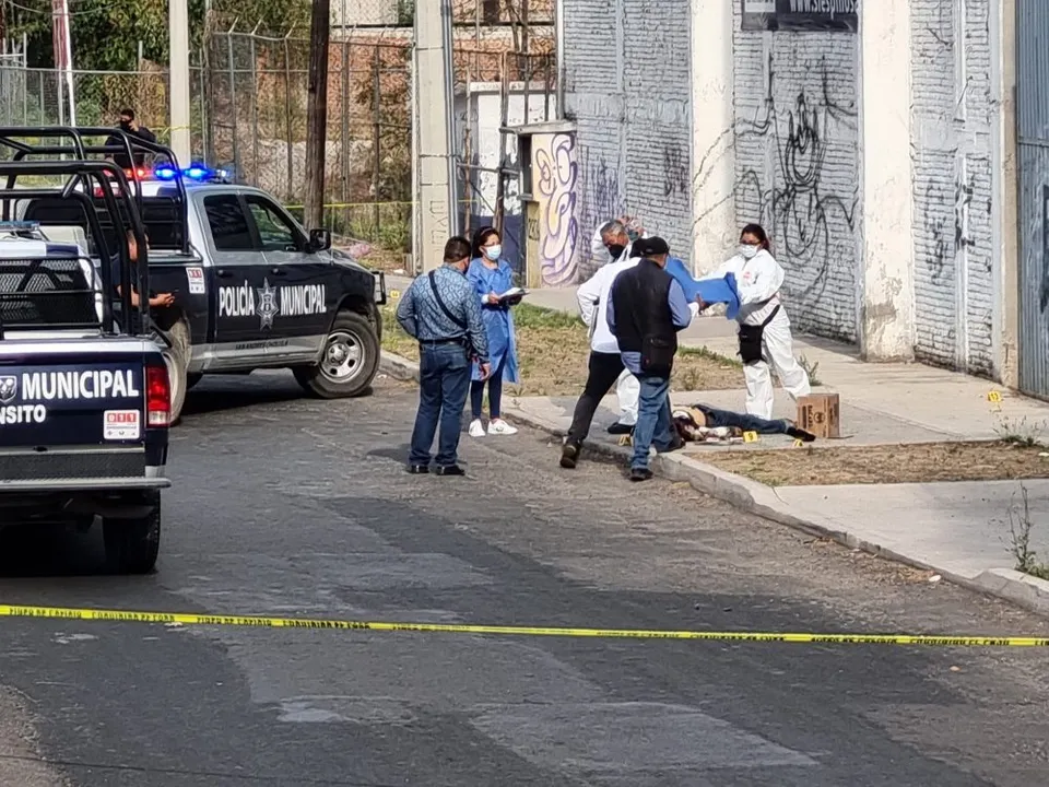 Balacera en la Recta y UDLAP deja un muerto y un herido