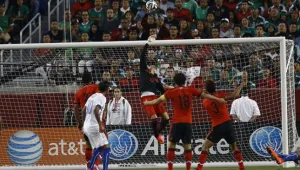 Miguel Herrera destaca juego de Ochoa; espera lo vean así en España