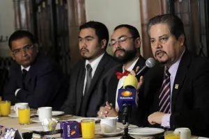 Sólo 15 por ciento de escuelas de derecho actualizan planes de estudio