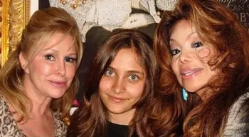 El pacto secreto y la batalla millonaria: el vínculo entre Paris Hilton y Paris Jackson