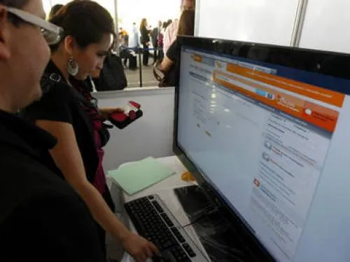 La doble cara de buscar empleo en línea