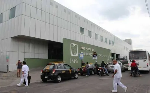 Para evitar asaltos, IMSS exhorta a médicos a no usar uniforme fuera de las dependencias