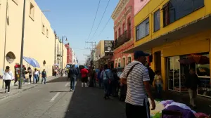 Ambulantes abren posibilidad de pagar impuestos