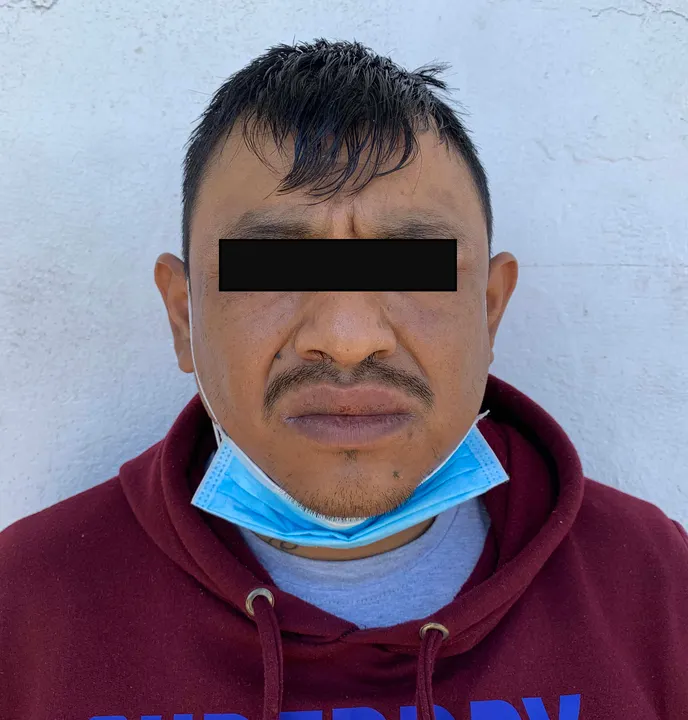 Policía municipal recuperó un tractocamión robado ; un hombre fue detenido