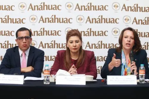 Leal Islas y la Anáhuac otorgarán becas a estudiantes para certificar idioma inglés