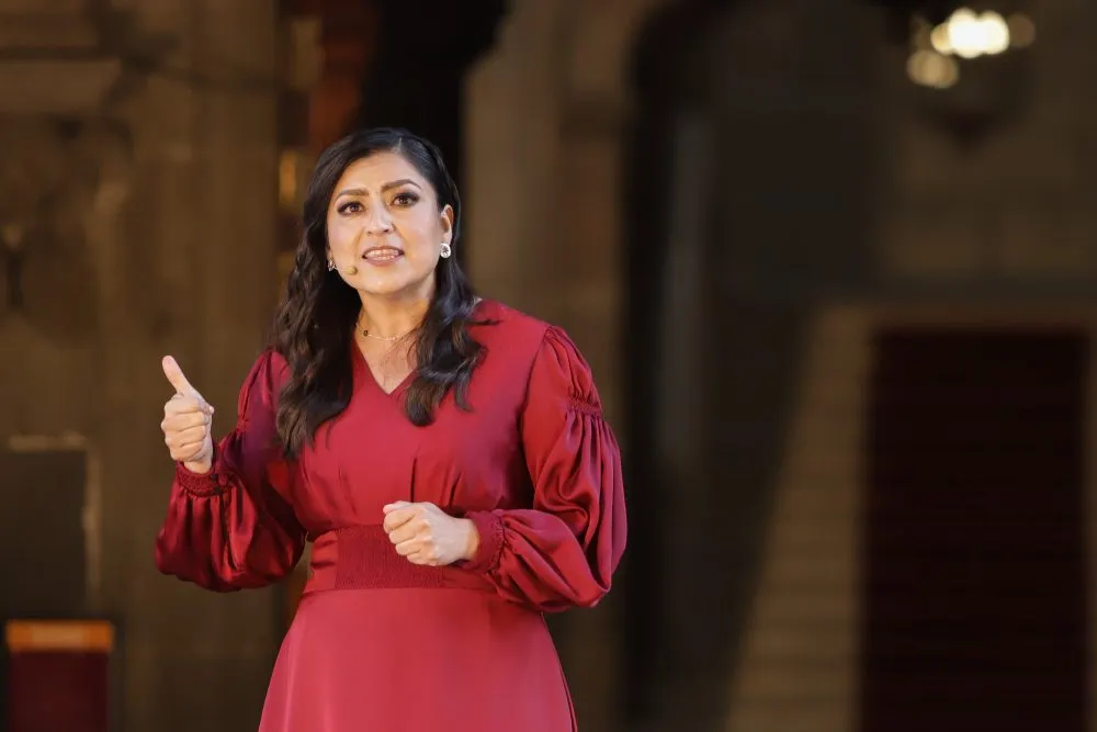 Se va Claudia Rivera reprobada en absolutamente todo y fuera de la realidad