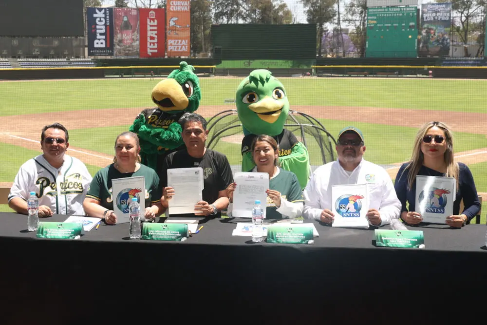 Pericos de Puebla y SNTSS