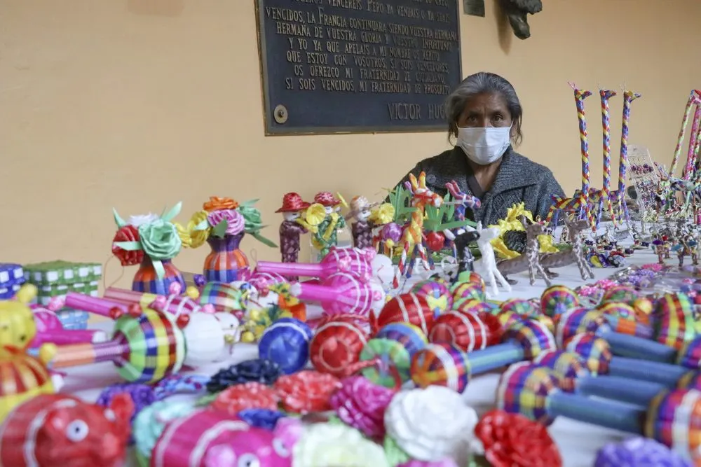 Promueve Cultura artesanías poblanas por medio de expo-ventas