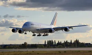 VIDEO: Así es el avión más grande del mundo que hoy llega a México