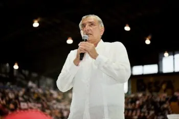 Reaparece Adán Augusto López; se deslinda del caso Hernán Bermúdez y se pone a disposición de autoridades