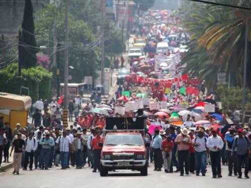 Amaga la CNTE con boicotear fiestas de la Guelaguetza