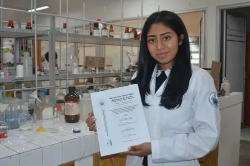 Estudiante de la BUAP gana Premio a la Mejor Tesis en Ciencias Químicas “Rafael Illescas Frisbie”